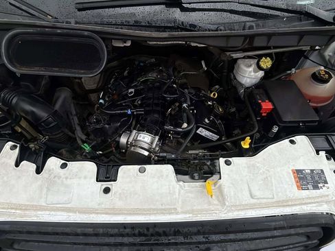 Used 2019 Ford Transit 250 130 Low Roof image 17