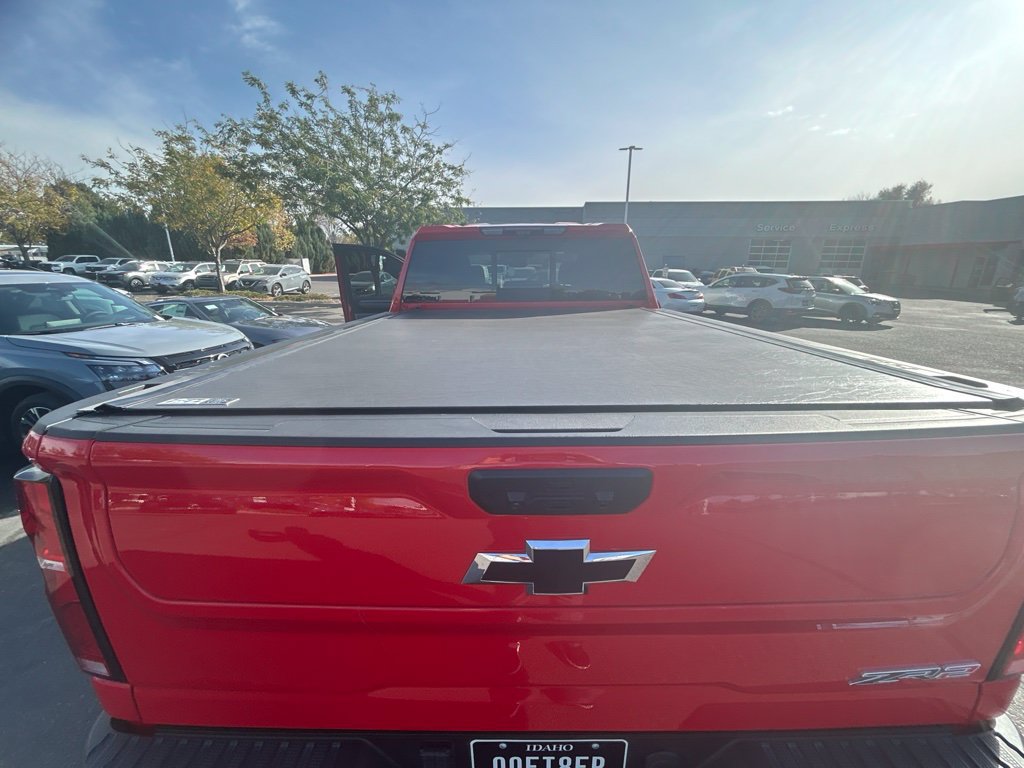 Used 2025 Chevrolet Silverado 2500 ZR2 w/ Technology Package AWD/4WD image 7