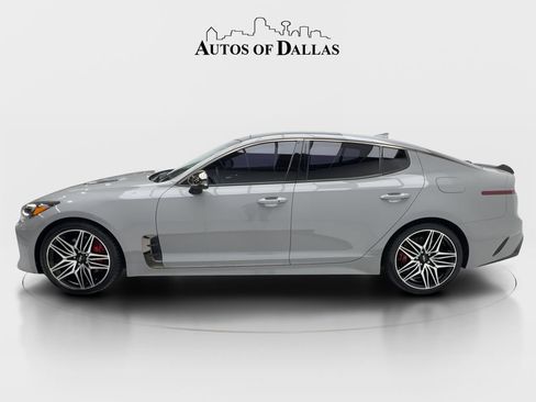 Used 2022 Kia Stinger GT1 RWD image 5