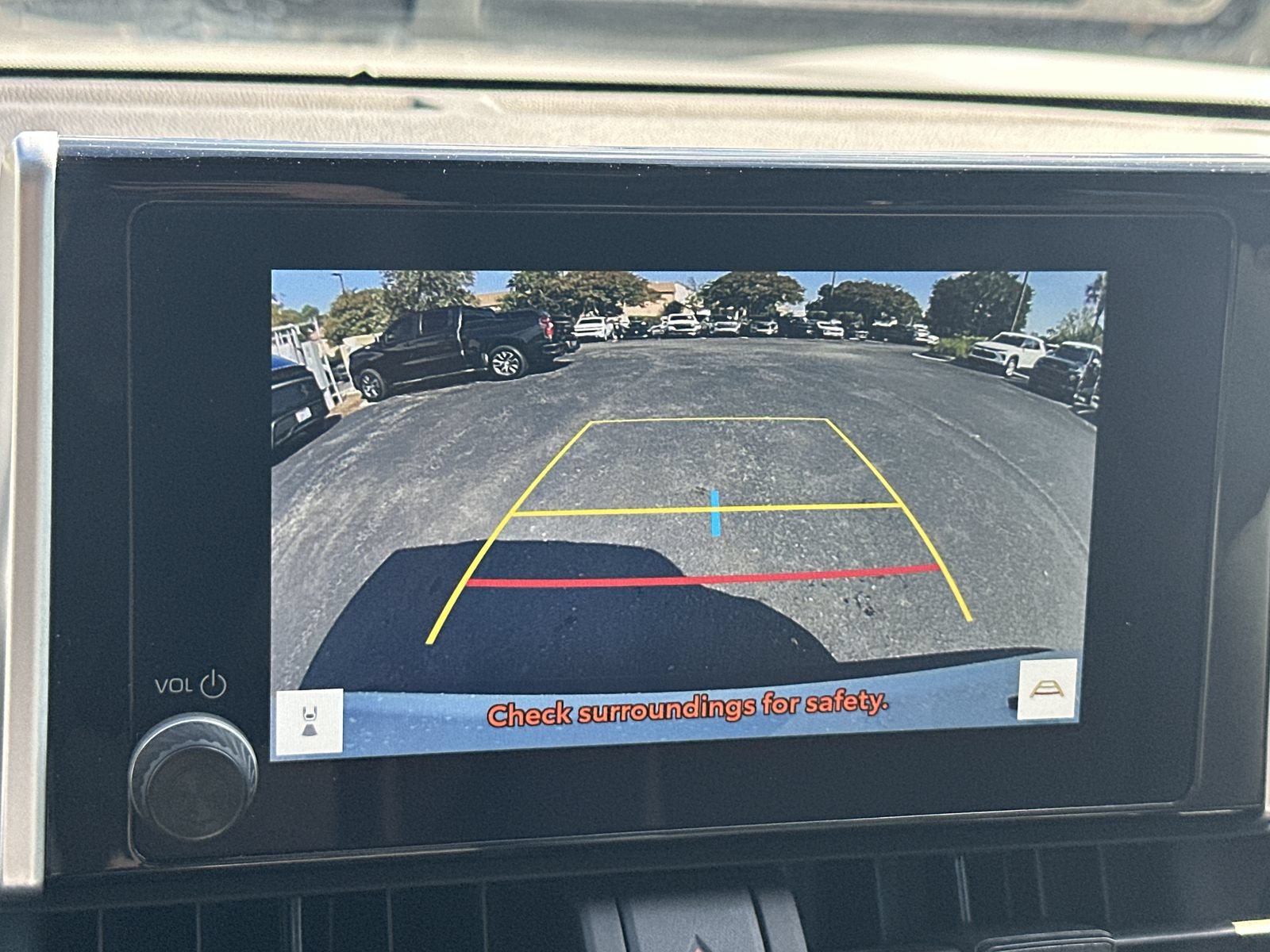Used 2025 Toyota RAV4 XLE w/ Convenience Package FWD image 27