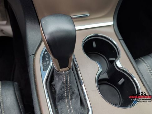 Used 2017 Jeep Grand Cherokee Limited image 15