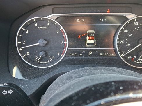 Used 2023 Nissan Rogue SL w/ SL Premium Package image 21