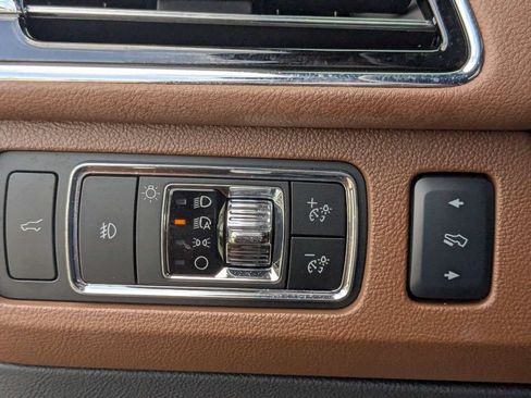 Used 2024 Lincoln Navigator Reserve AWD/4WD image 29