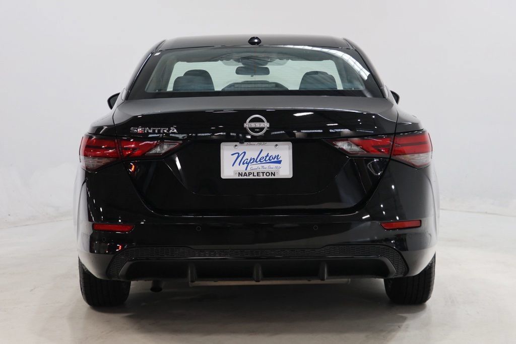 Used 2025 Nissan Sentra SV FWD image 6