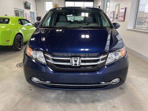 Used 2016 Honda Odyssey Touring image 2