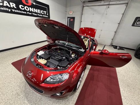 Used 2010 MAZDA MX-5 Miata Grand Touring w/ Premium Pkg RWD image 49