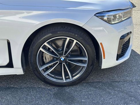 Used 2020 BMW 750i xDrive w/ M Sport Package AWD/4WD image 10