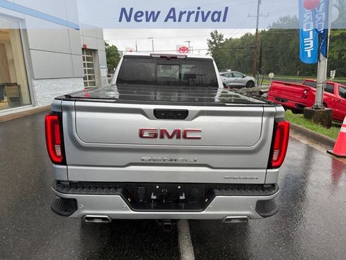 Used 2022 GMC Sierra 1500 Denali AWD/4WD image 8