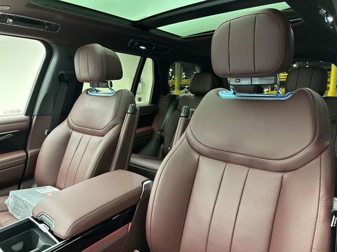 Used 2024 Land Rover Range Rover SE image 15