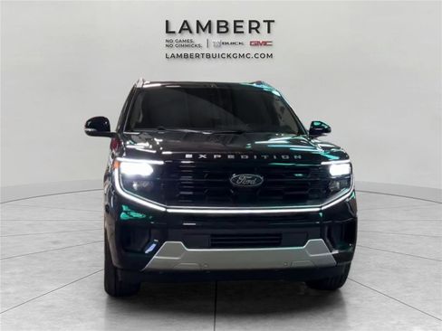 Used 2025 Ford Expedition Platinum AWD/4WD image 7