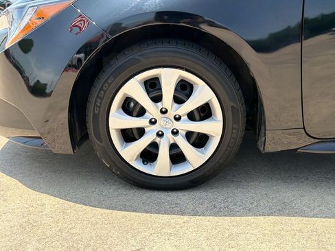Used 2024 Toyota Corolla LE FWD image 11