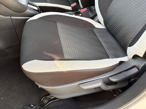 Certified 2020 Nissan Versa SV w/ Trunk Package image 29