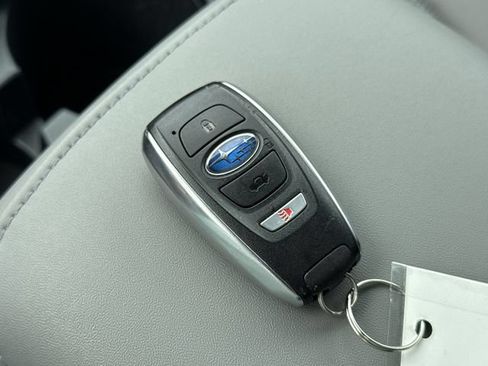 Certified 2025 Subaru Outback Premium AWD/4WD image 27