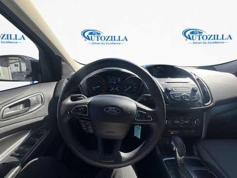 Used 2017 Ford Escape S FWD image 9