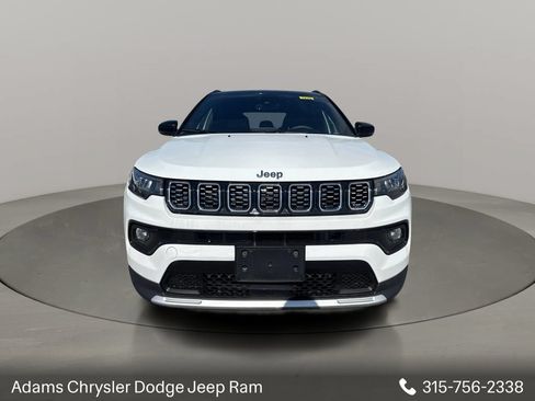Used 2025 Jeep Compass Limited AWD/4WD image 2