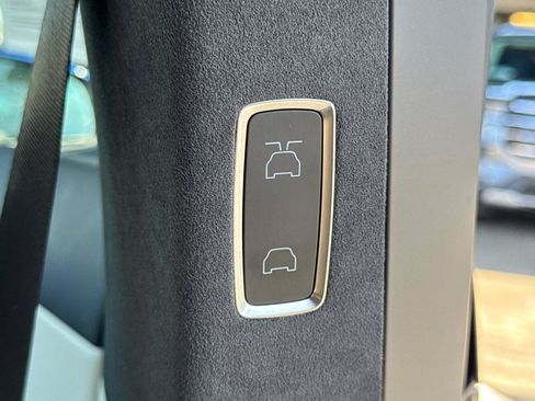 Used 2023 Tesla Model X AWD/4WD image 20