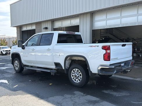 Used 2025 Chevrolet Silverado 2500 LT w/ Convenience Package AWD/4WD image 7