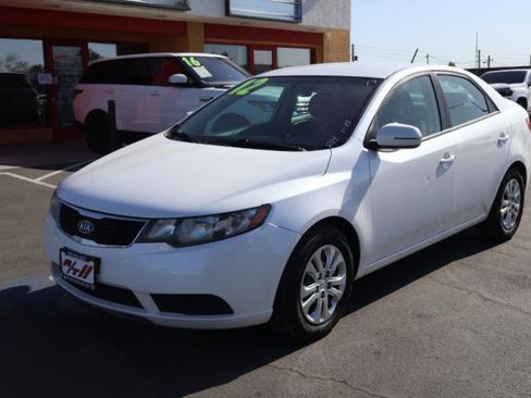 Used 2012 Kia Forte EX image 3