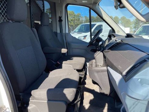 Used 2019 Ford Transit 150 XLT image 10