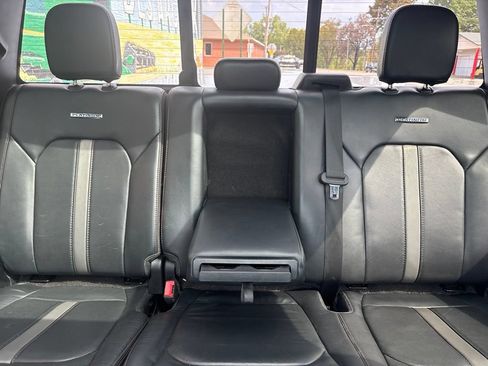 Used 2018 Ford F150 Platinum w/ Equipment Group 701A Luxury AWD/4WD image 18