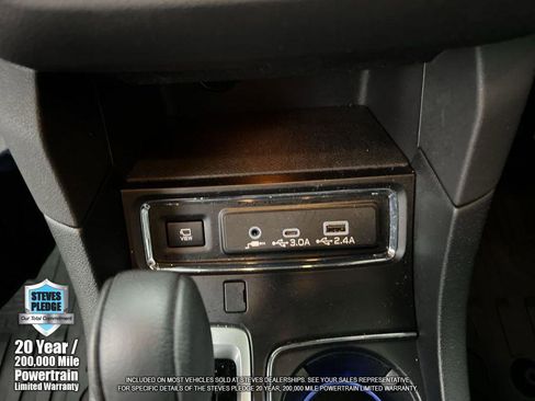 Used 2024 Subaru Ascent Limited w/ Technology Package image 40