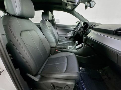 Used 2022 Audi Q3 2.0T Premium w/ Convenience Package image 8