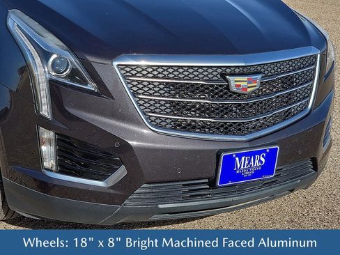 Used 2018 Cadillac XT5 Luxury w/ Driver Awareness Package image 10