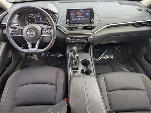 Used 2019 Nissan Altima 2.5 SV image 18