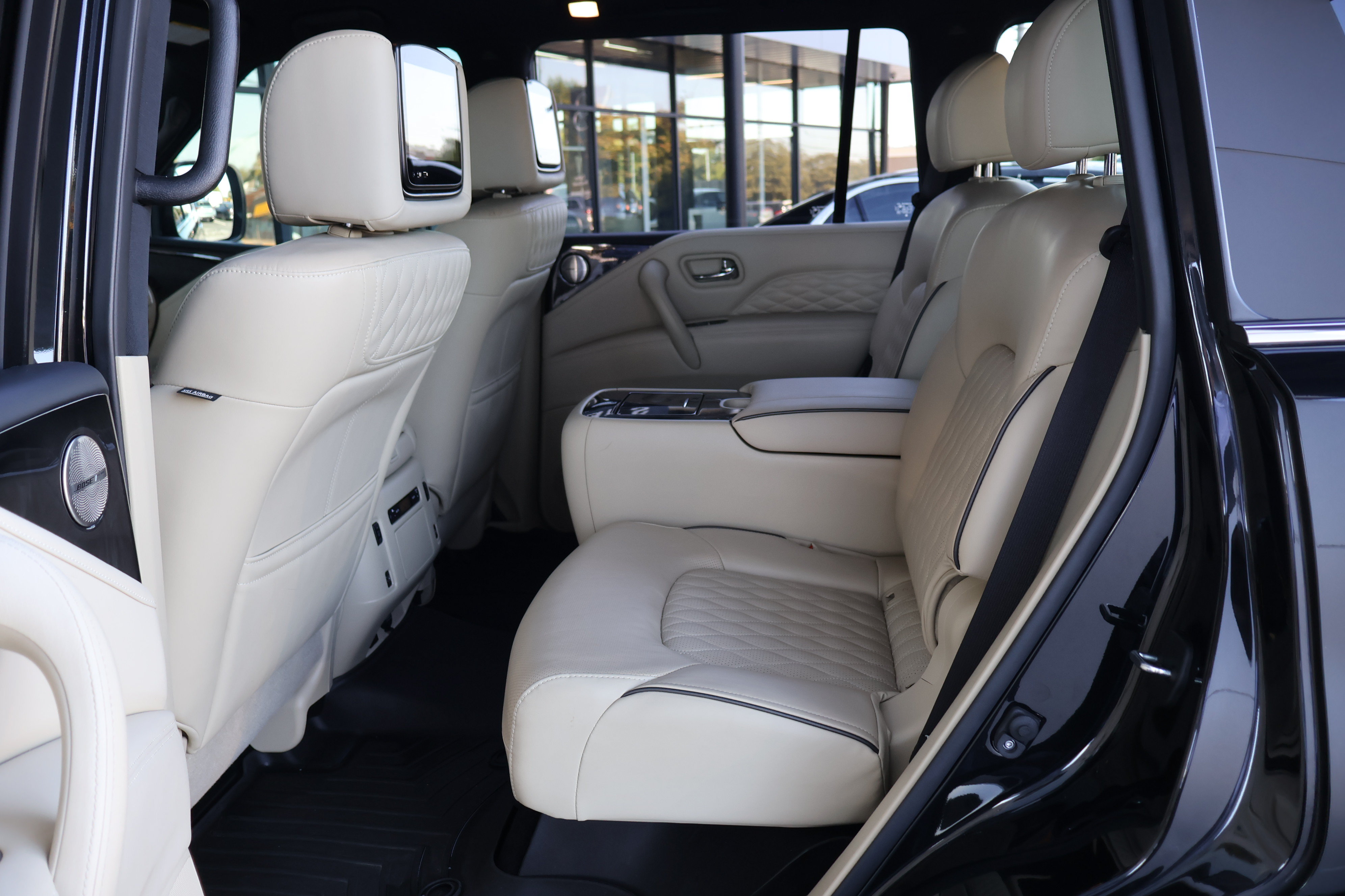 Used 2022 INFINITI QX80 Sensory w/ All-Season Package AWD/4WD image 17