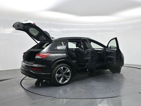 Used 2024 Audi Q4 e-tron Premium Plus w/ Premium Plus image 31