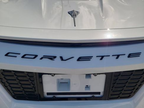 Used 2025 Chevrolet Corvette Stingray Convertible w/ 1LT RWD image 32