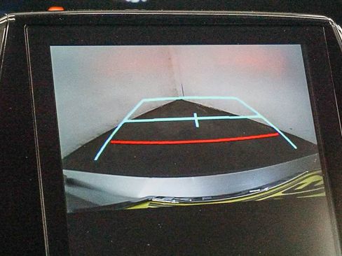 Used 2020 Toyota Prius Prime XLE FWD image 23
