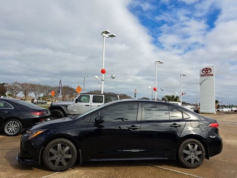 Used 2026 Toyota Corolla LE image 7