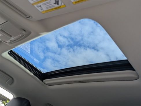 Certified 2024 Nissan Armada SL w/ Captain's Chairs Package image 20