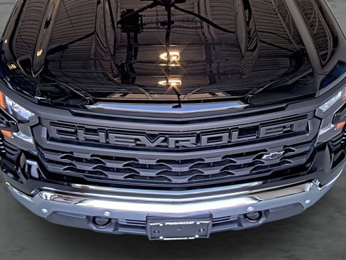 Used 2025 Chevrolet Silverado 1500 W/T w/ WT Safety Package AWD/4WD image 18