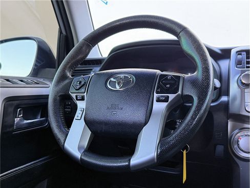 Used 2014 Toyota 4Runner SR5 image 25