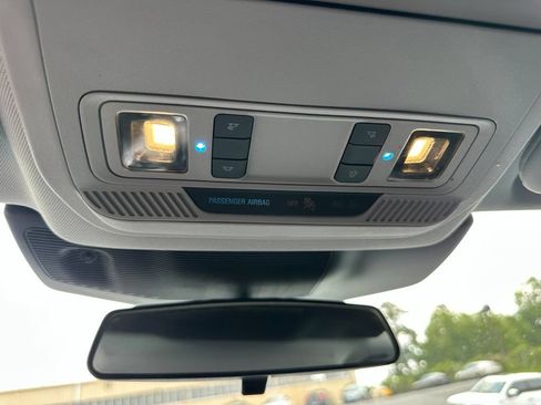 Used 2020 Ford Explorer XLT w/ Equipment Group 202A RWD image 34