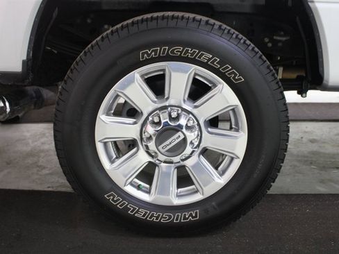 Used 2020 Ford F250 Platinum w/ FX4 Off-Road Package image 31