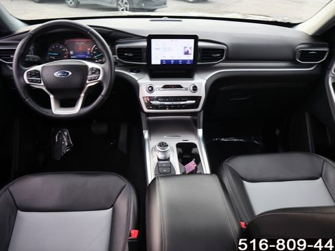 Used 2022 Ford Explorer XLT w/ Equipment Group 202A image 14