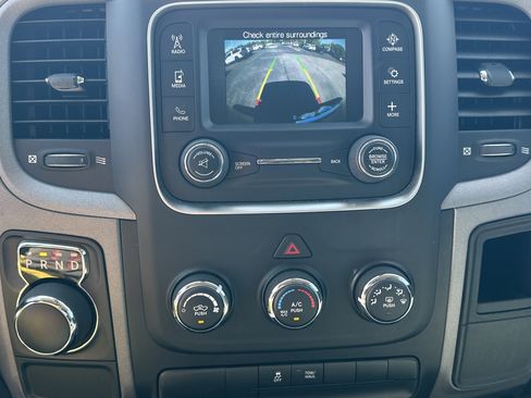 Used 2017 RAM 1500 Express RWD image 30