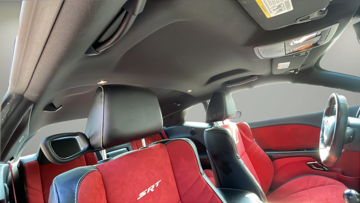 Used 2015 Dodge Challenger SRT Hellcat RWD image 15