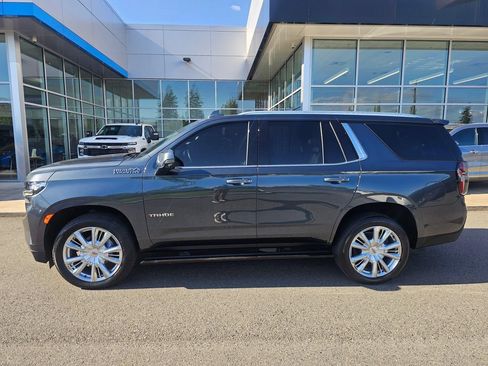 Used 2021 Chevrolet Tahoe High Country w/ Premium Package AWD/4WD image 2