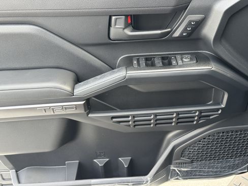 New 2026 Toyota 4Runner TRD Off-Road Premium AWD/4WD image 18