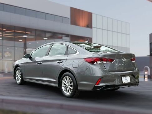 Used 2018 Hyundai Sonata SE image 3