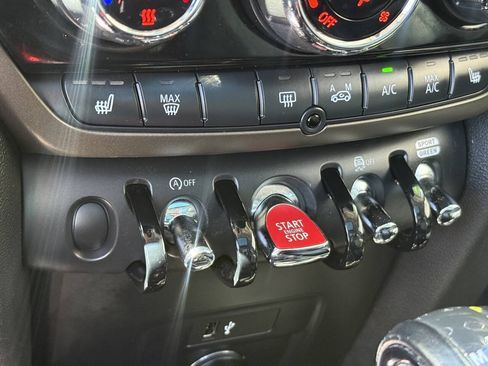 Used 2019 MINI Cooper Countryman S w/ Premium Package FWD image 14