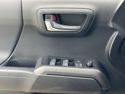 Used 2023 Toyota Tacoma TRD Pro AWD/4WD image 26