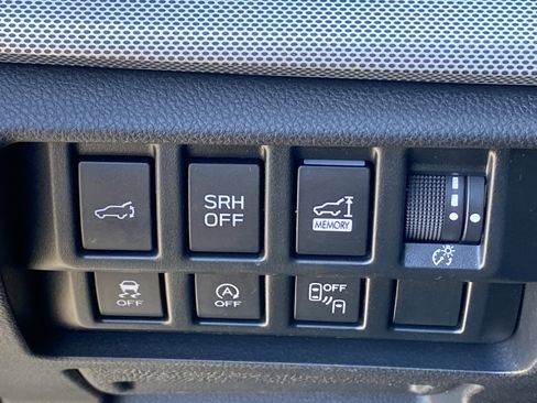 Used 2019 Subaru Forester Limited AWD/4WD image 14