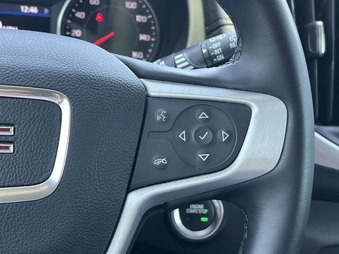 Used 2024 GMC Terrain SLT AWD/4WD image 28