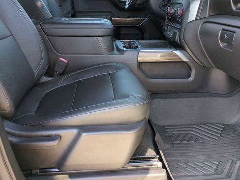 Used 2020 Chevrolet Silverado 1500 LT Trail Boss image 27