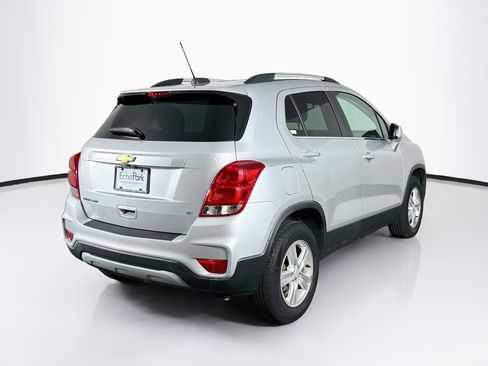 Used 2019 Chevrolet Trax LT w/ LT Convenience Package AWD/4WD image 9